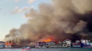 Fire breaks out in Guanaja, a Bay Island of Honduras