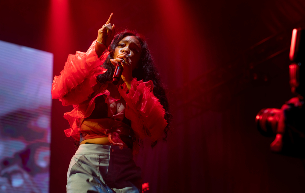 SZA Says AI Music Companies Are Stealing Artists’ ‘Vibranium’
