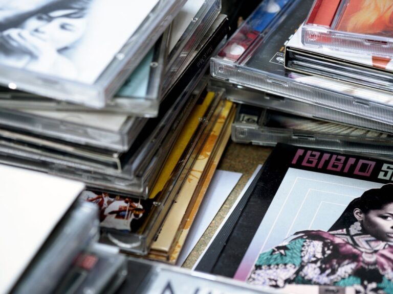 Gen Z Is Rediscovering CDs in Its Quest to Escape the Algorithm